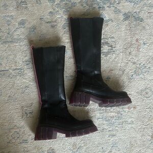 Steve Madden platform boots